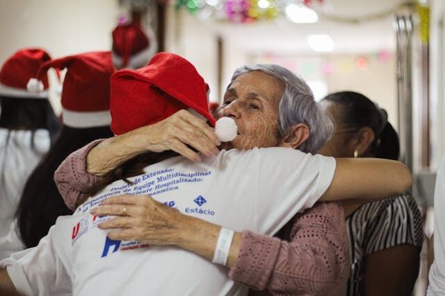 How Memory Care Facilities Support Family Caregivers